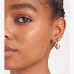 Tory Burch Kira Pearl Drop Earring -Chic Style Shop Kira20Pearl20Drop20Earring.TB 65156 200 20230627 OMACC.pdp 1200x1200 1