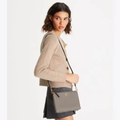 Tory Burch Mercer Pebbled Zip Crossbody -Chic Style Shop Mercer20Pebbled20Zip20Crossbody.TB 61385 082 20221111 OMACC.pdp 1200x1200 1