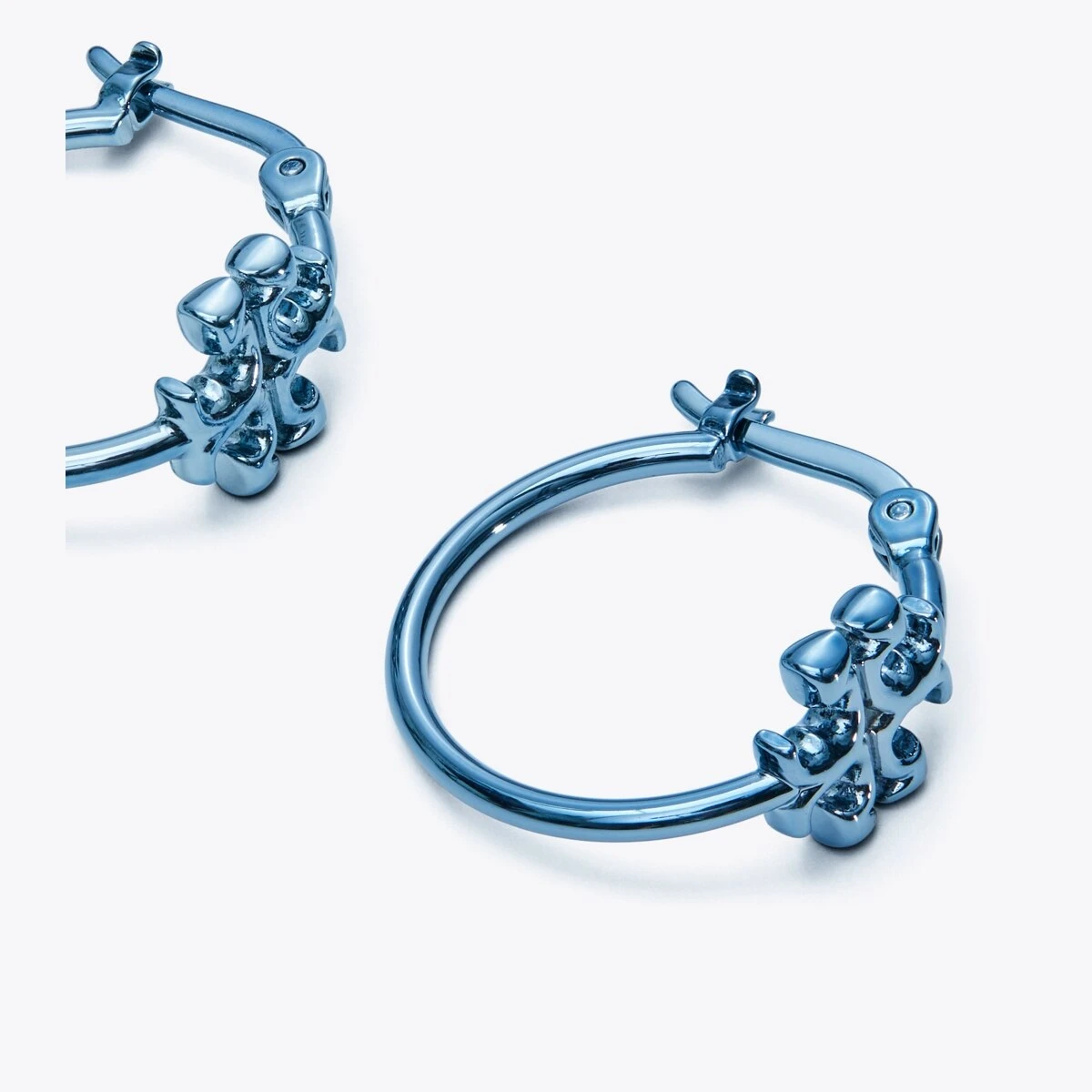 Tory Burch Small Eleanor Hoop Earring 5 Tory Burch Small Eleanor Hoop Earring - Image 3